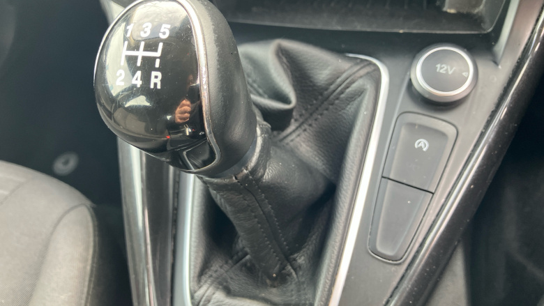 Ford Focus 1.0 EcoBoost Titanium 5dr Petrol Hatchback